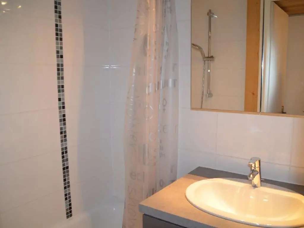 Appartement Les Menuires, 2 pièces, 6 personnes - FR-1-452-96