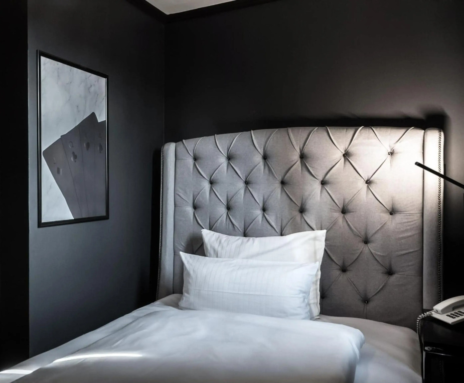 Hotel Belmont Classic