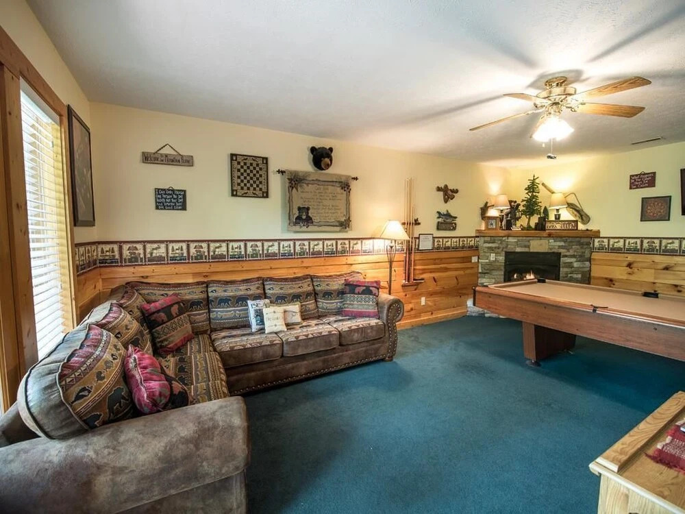 The Bear Essentials 3 Bedrooms 3 Bathrooms Cabin