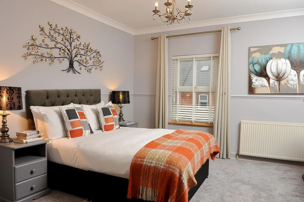 Select Serviced Accommodation - Canal Walk