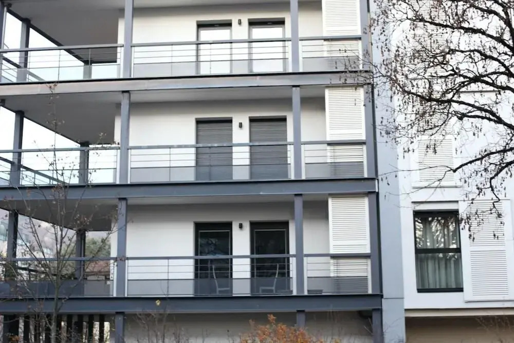 Le Theuriet - 5 Minutes From the Lake