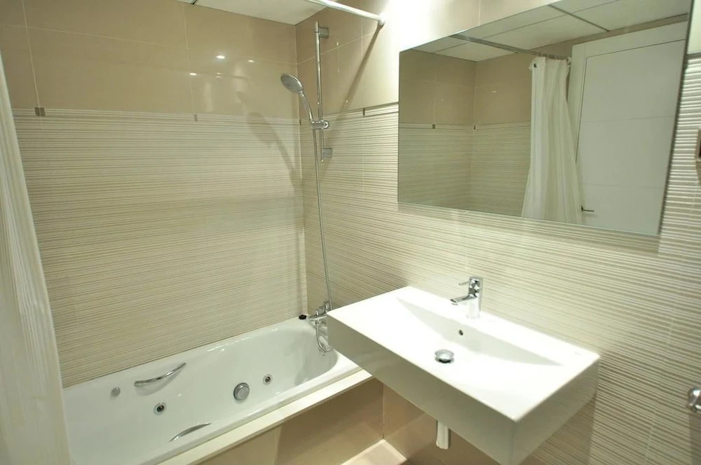 Ibersol Monaco Family Apartments