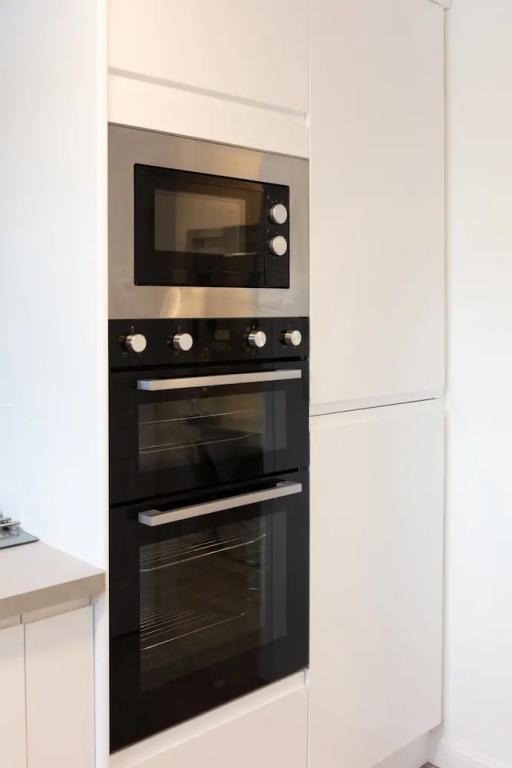 9A Millbrae - Donnini Apartments