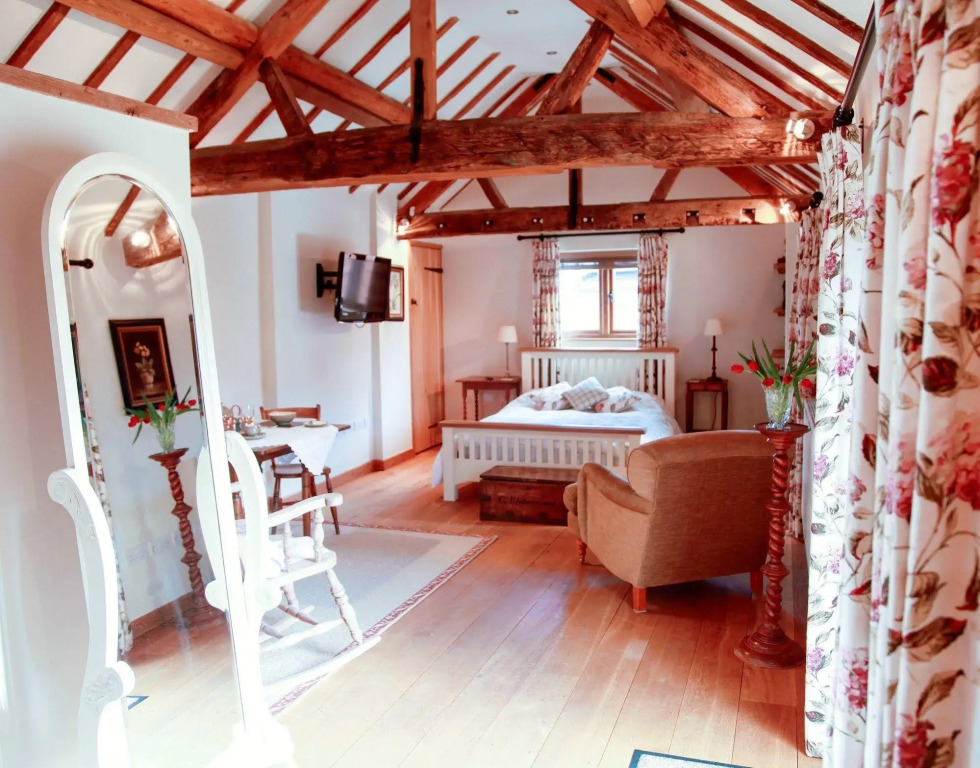 Manor Farm-MK