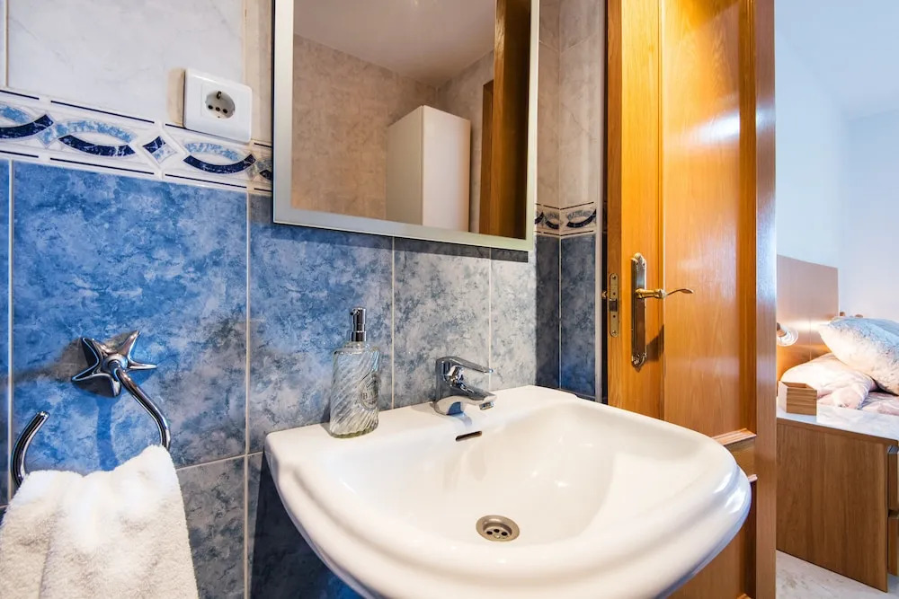 RentAndHomes Carvajal Playa