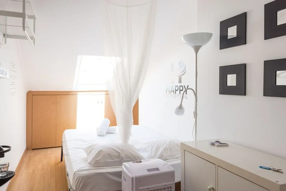 Happy Reception Boutique Hostel Bica