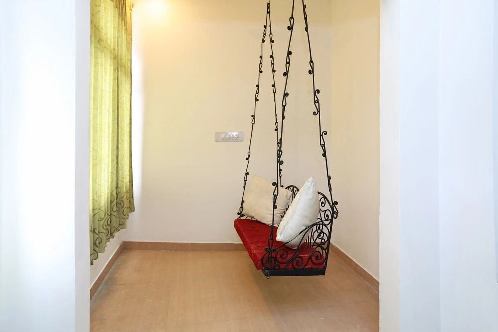 OYO 3942 Hotel Baba Palace