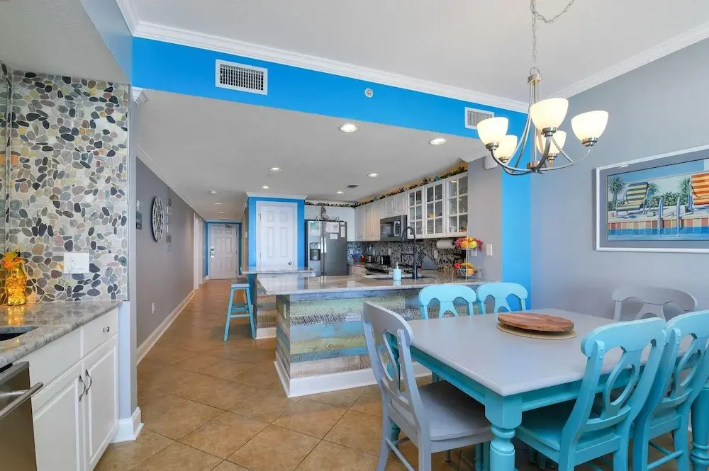 Majestic Beach Towers 2-404
