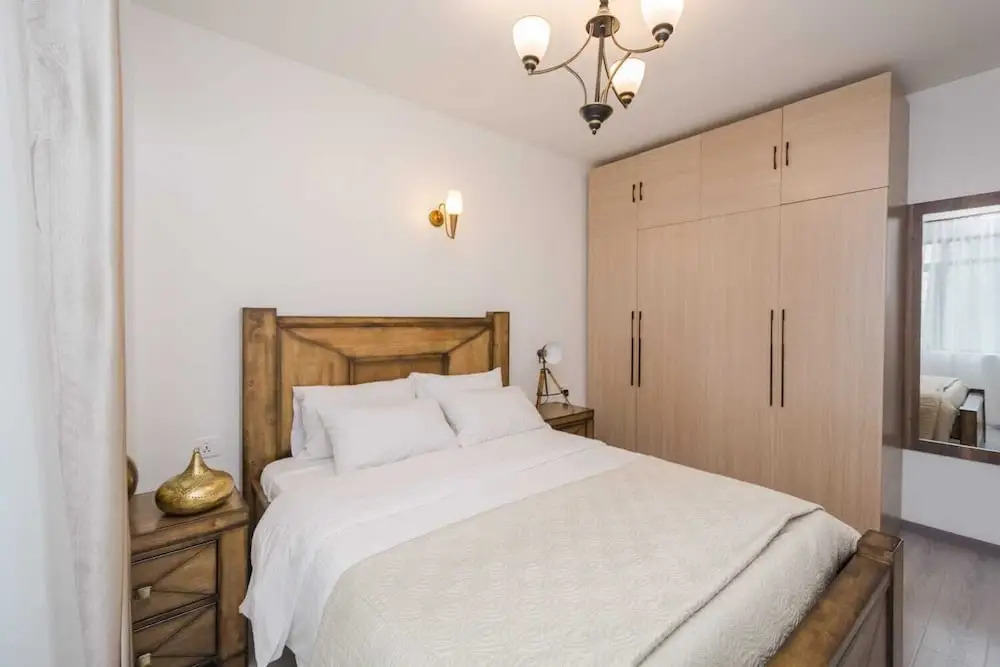 Lux Suites Sandalwood Gardens Apartments