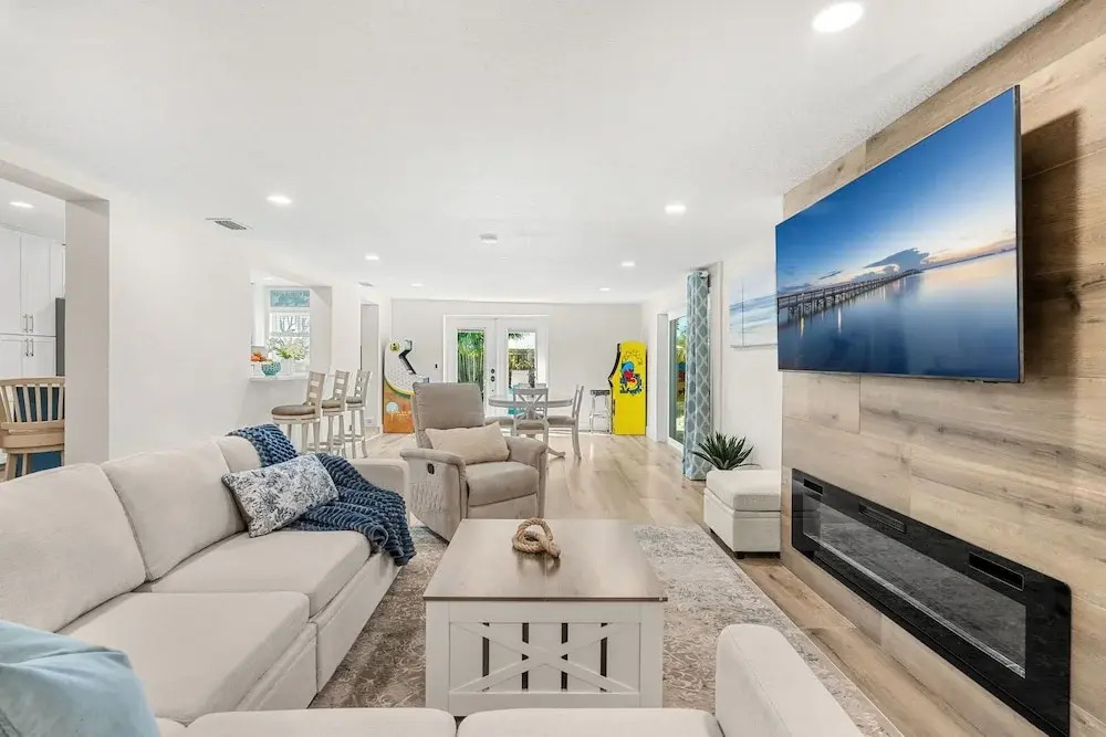 121 Atlantic Blvd