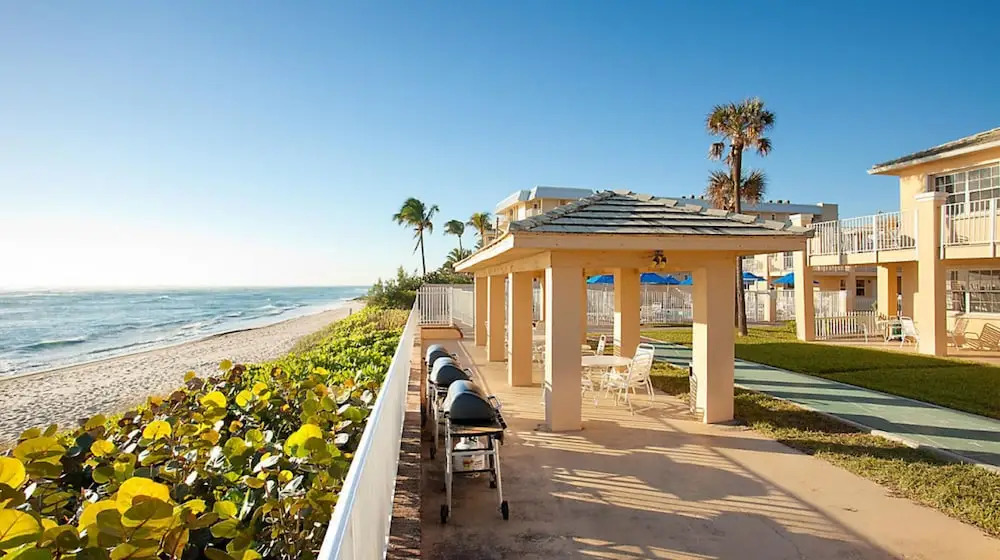 Gulfstream Manor