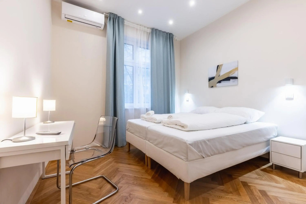 Spacious 2 bedroom apartment nearby center