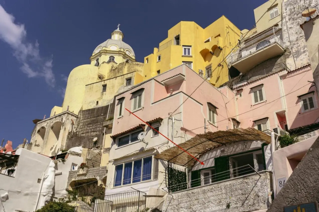Calilla House by Procida Reserve