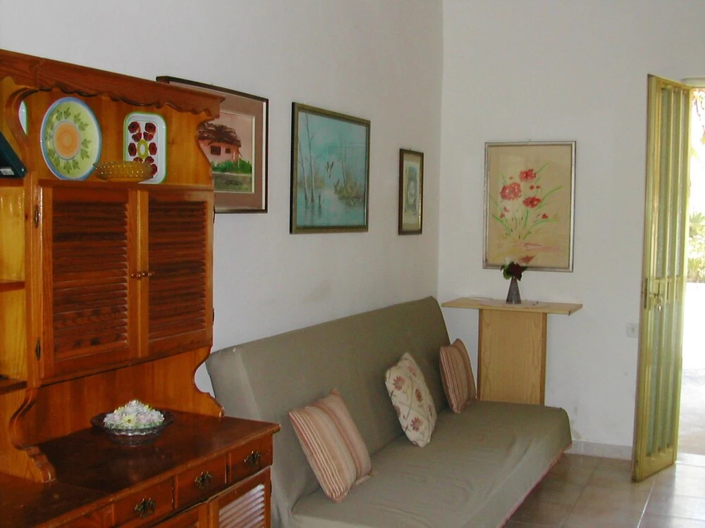 House With 4 Bedrooms in Santa Maria del Focallo, With Enclosed Garden