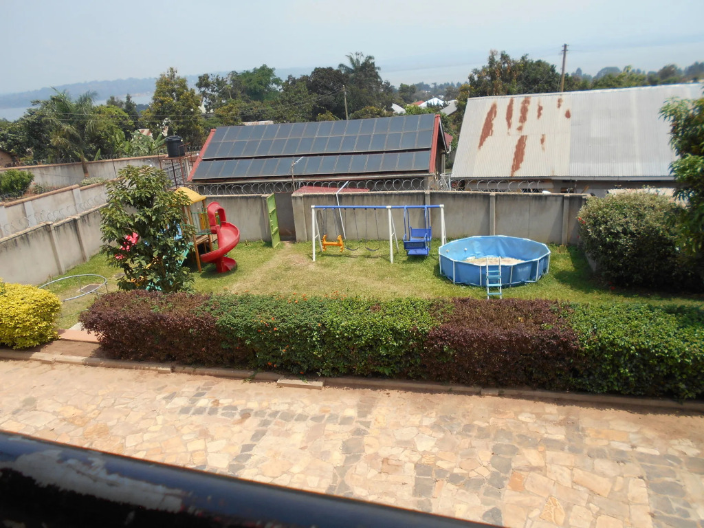 Hotel Royal Nest Entebbe