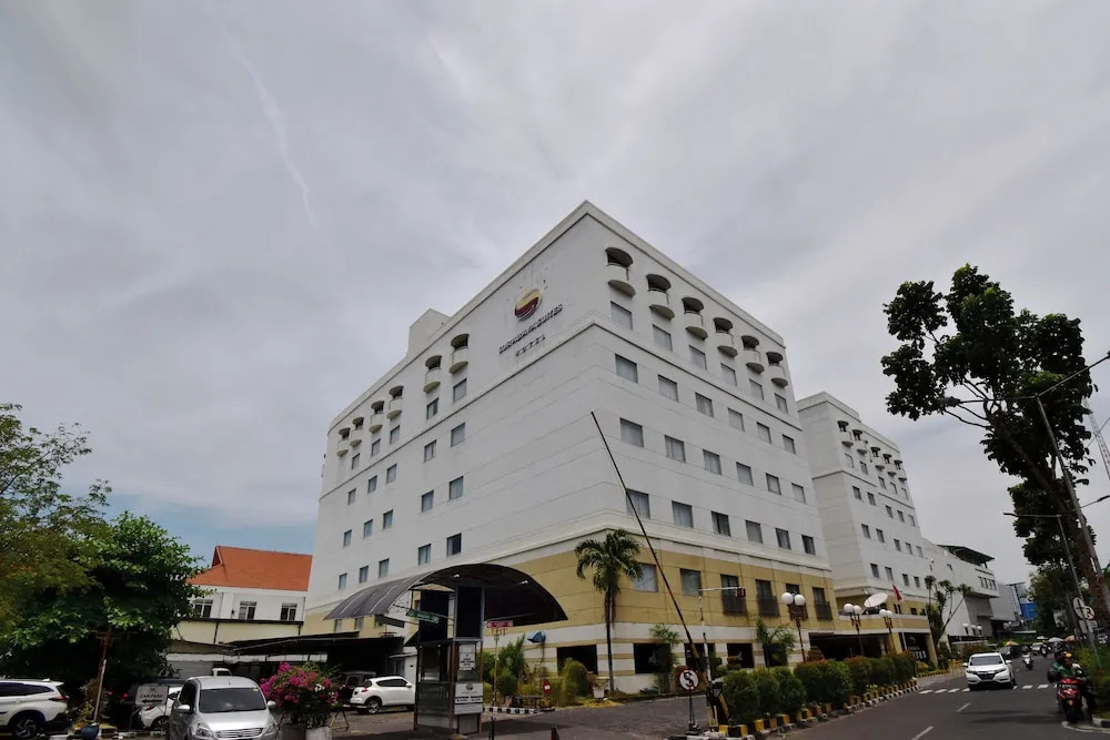 Horison Suites Surabaya
