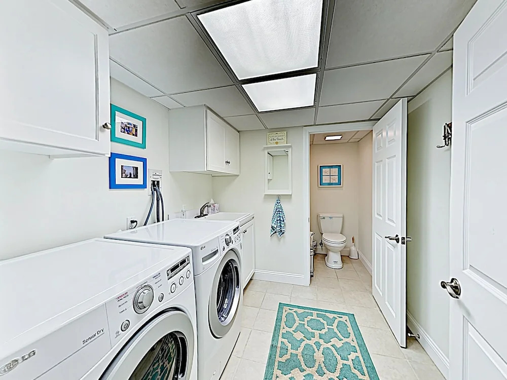 New Listing! Chic Chatham Gem Near Beach & Ferry 3 Bedroom Home
