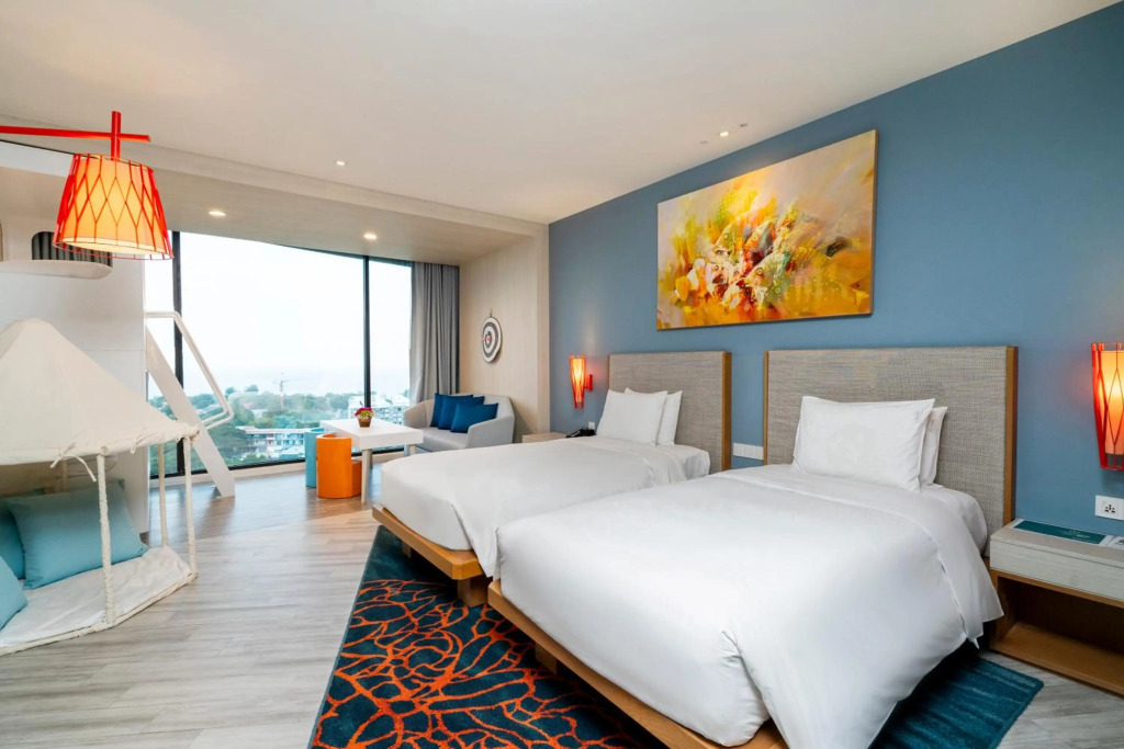 Holiday Inn Resort Vana Nava Hua Hin, an IHG Hotel