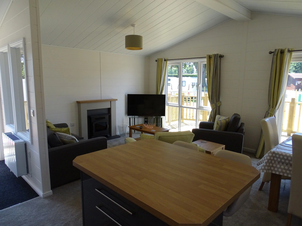 Two Bedroom Lodge 6 in North Runcton