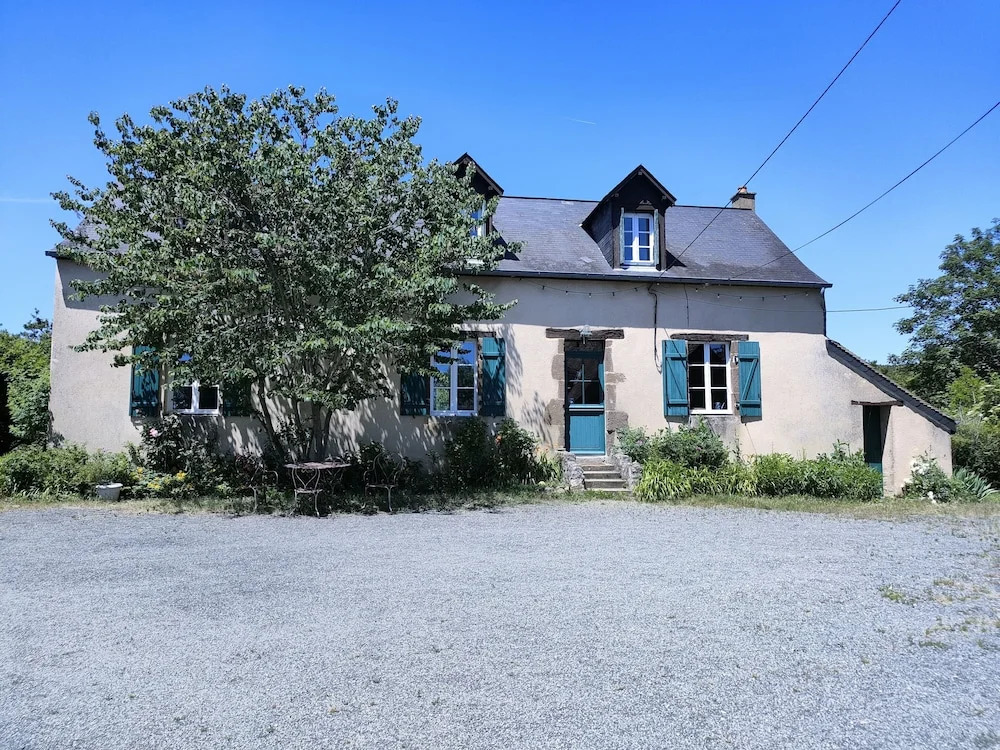 Chambres dans le gîte "Rêves de Gamins", proche du pôle Européen et du circuit des 24h
