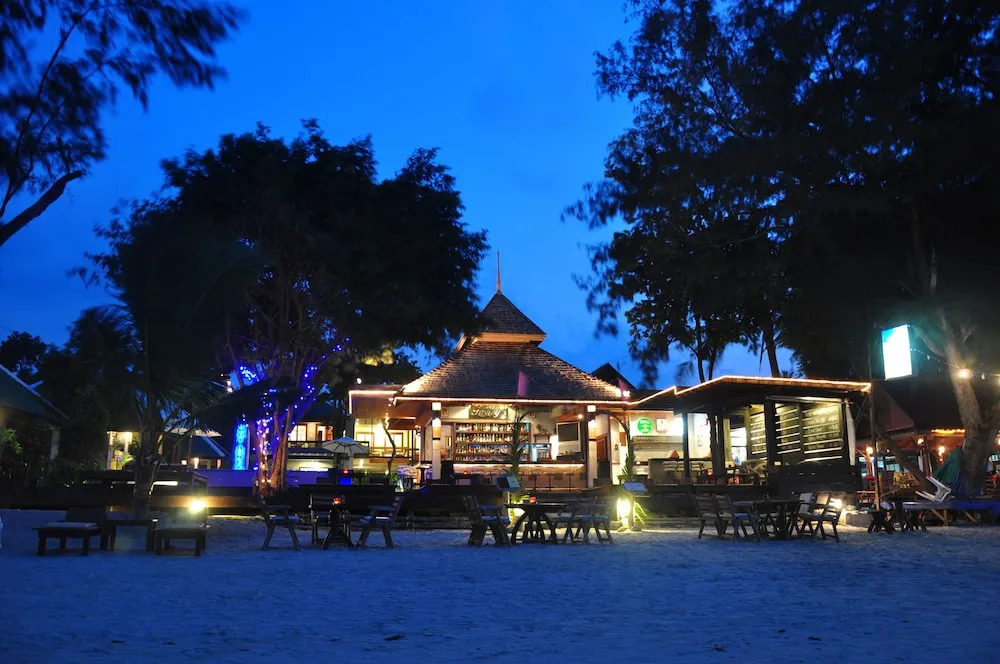First Sea View Samui Hotel & Resort