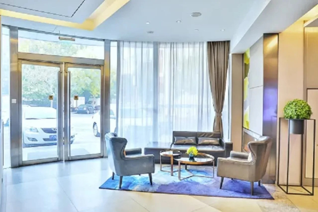Home Inn Selected (Tianjin Railway Station, Jinwan Square Metro Station)