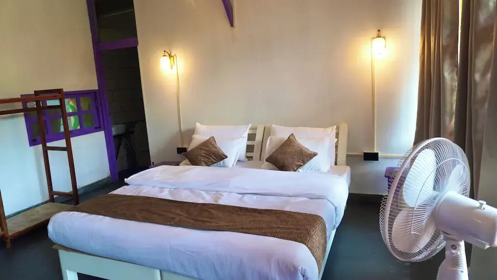 Hotel YAN Residency Bhimtal - Nainital