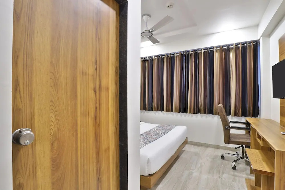 Hotel Red Rose Guest House
