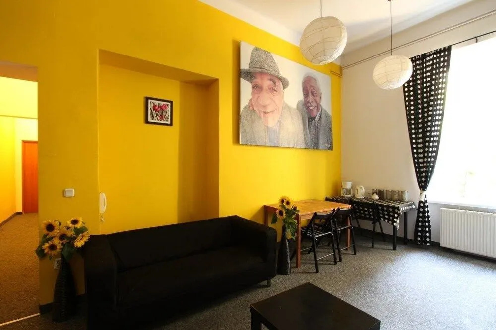 Hostel Yellow