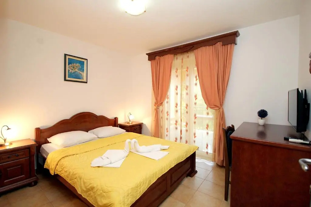 Apartmani More