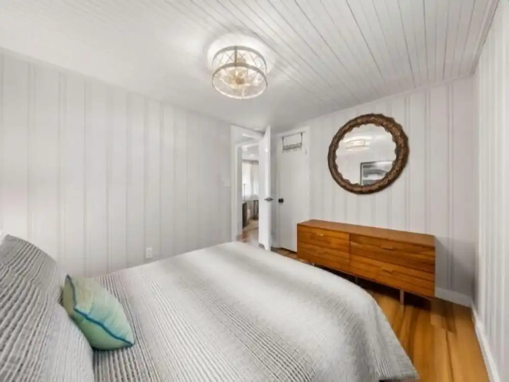 Lil Pearl 2 Bedroom Bungalow by RedAwning