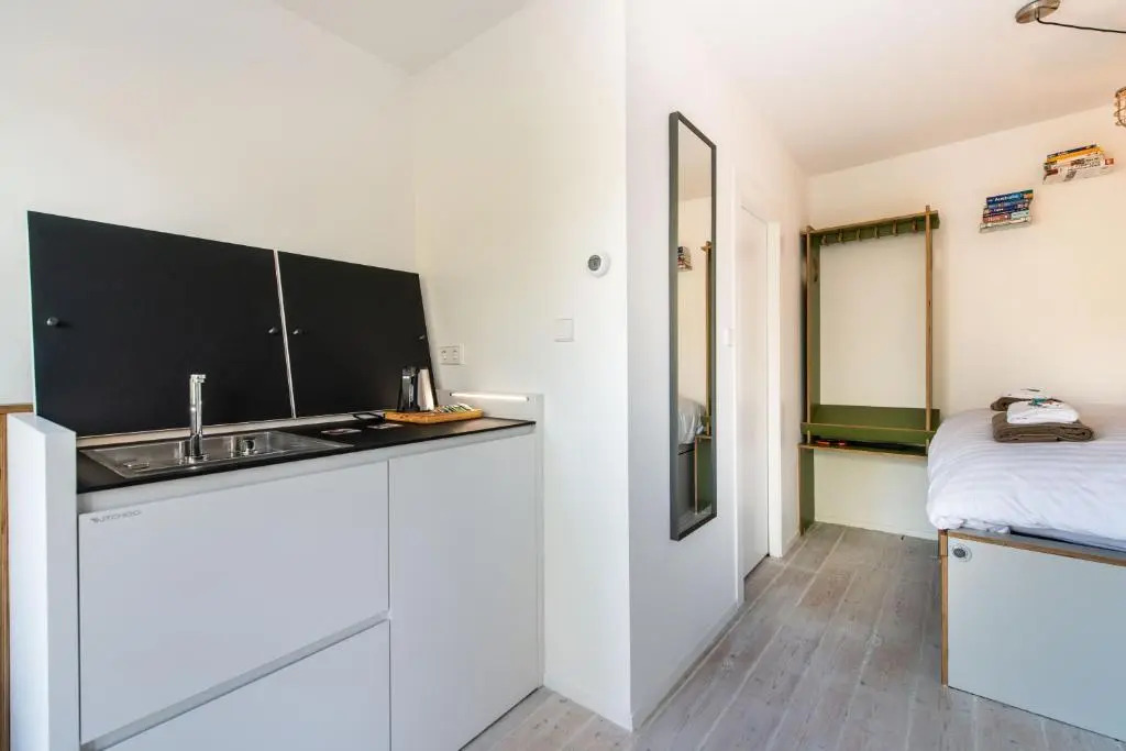 Canal-View Studio in Jordaan, Smart TV