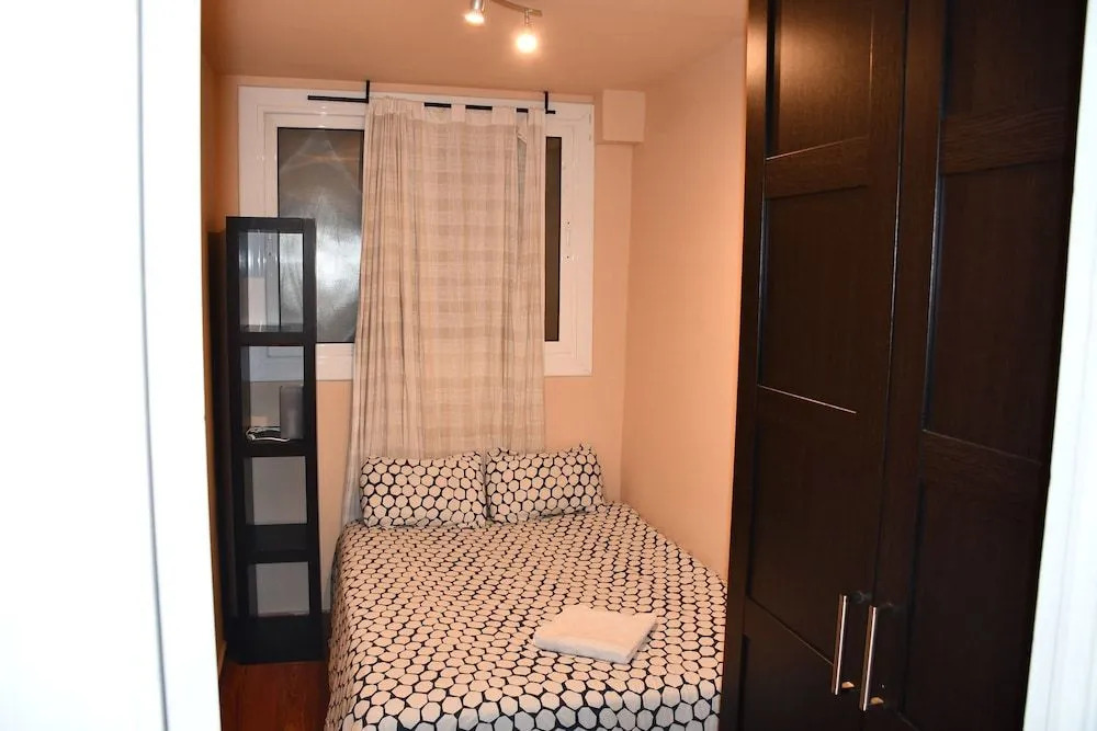 Three Bedroom Apartment in Sants