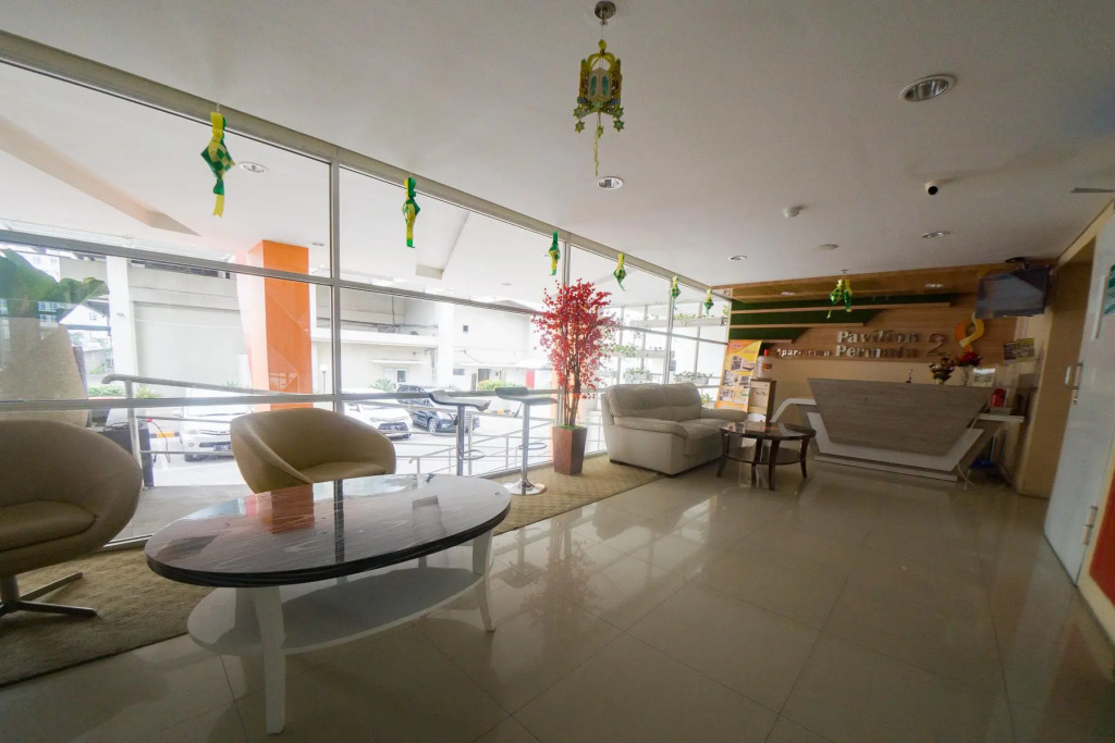 RedDoorz Apartment near Bundaran Satelit Surabaya 2
