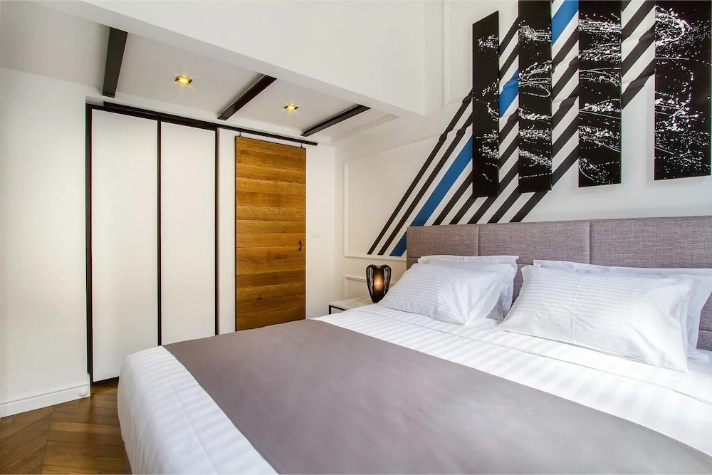 DeZign Superior Apartments & Rooms