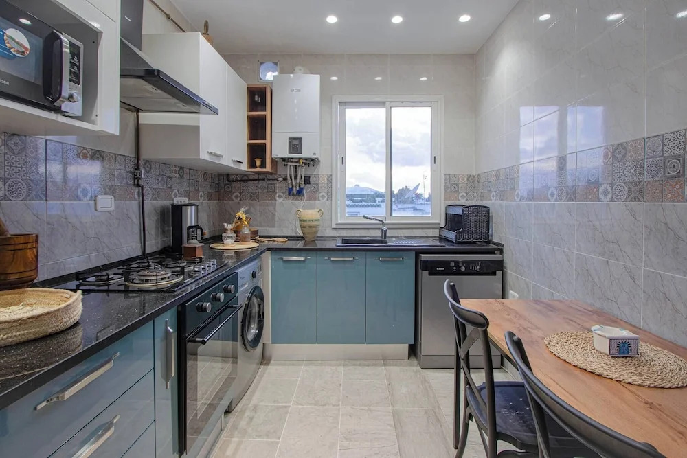 Charming 3-bedroom Apartment Near Carthage, Tunisia