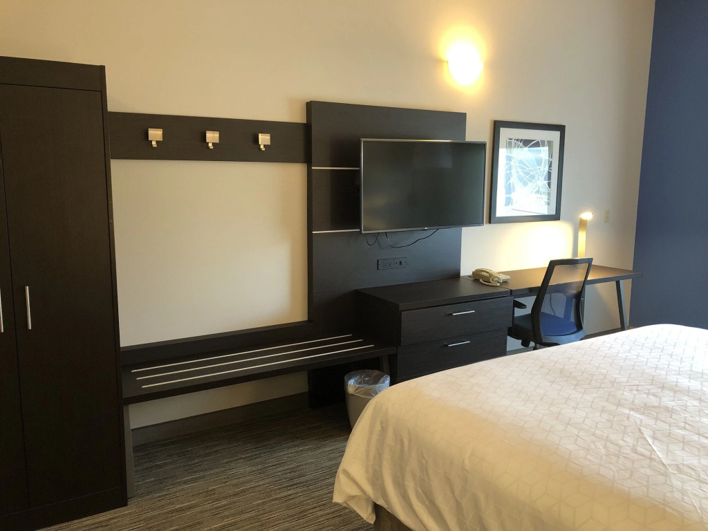 Holiday Inn Express Hotel & Suites Ashland by IHG