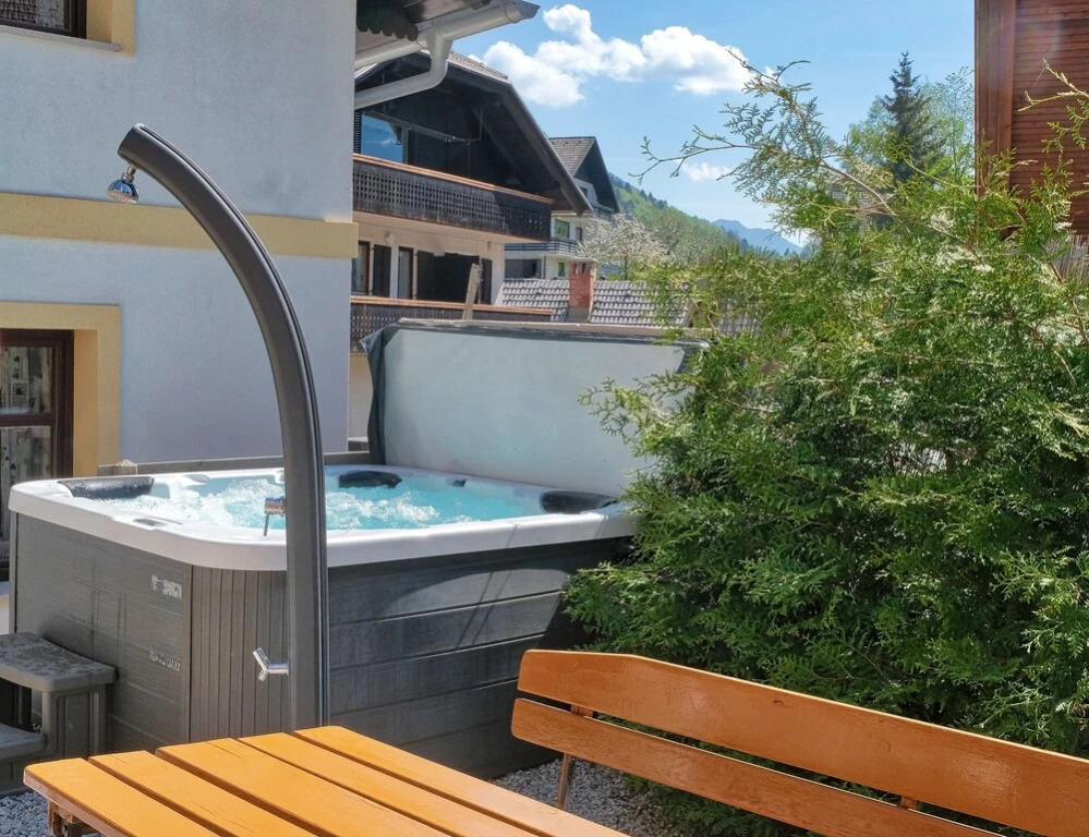 4 Bedroom House - Jacuzzi - Jacobs Resort
