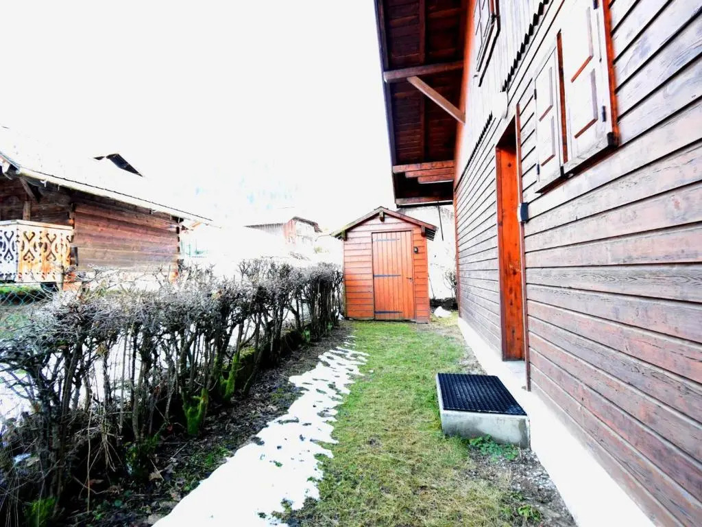 Chalet individuel unique proche du centre de Morzine avec jardin privé et WiFi, pour 5 pers. - FR-1-524-93