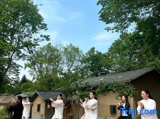 Wudangshan Shanli Hanshe Homestay