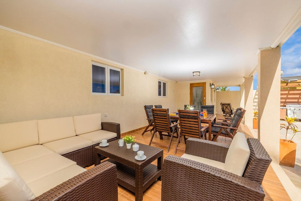 3BR Privatepool - Outdoor Dining - Great Location
