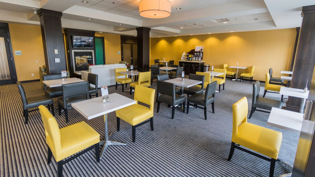 Holiday Inn Express Thunder Bay by IHG