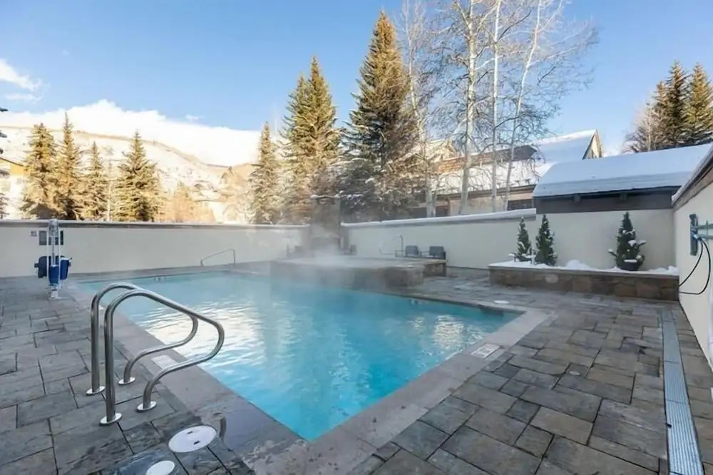 Vail Village condo walking distance to Gondola
