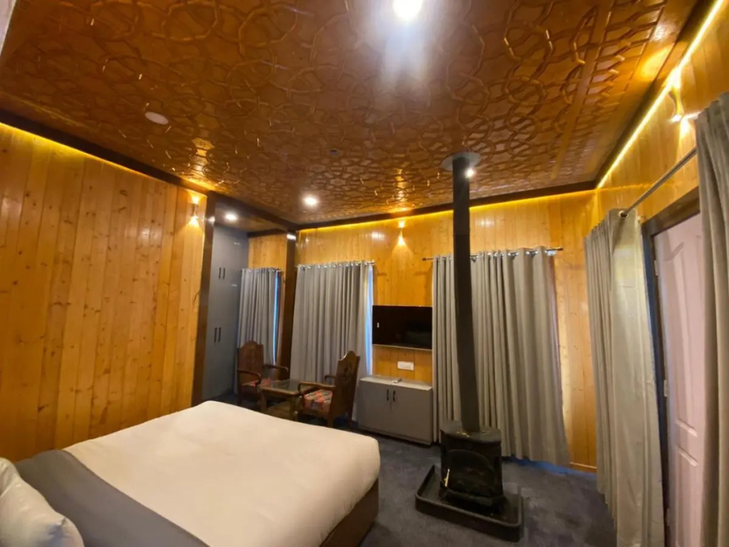 Gulmarg Woods by Stay Pattern