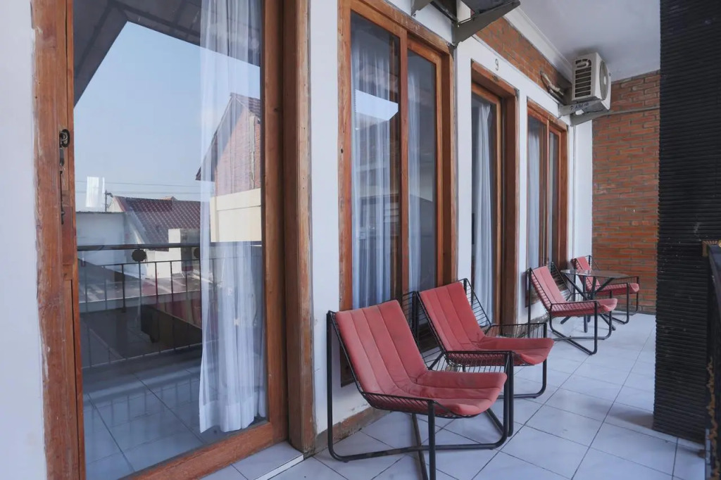 OYO 426 Hotel Gading Resto