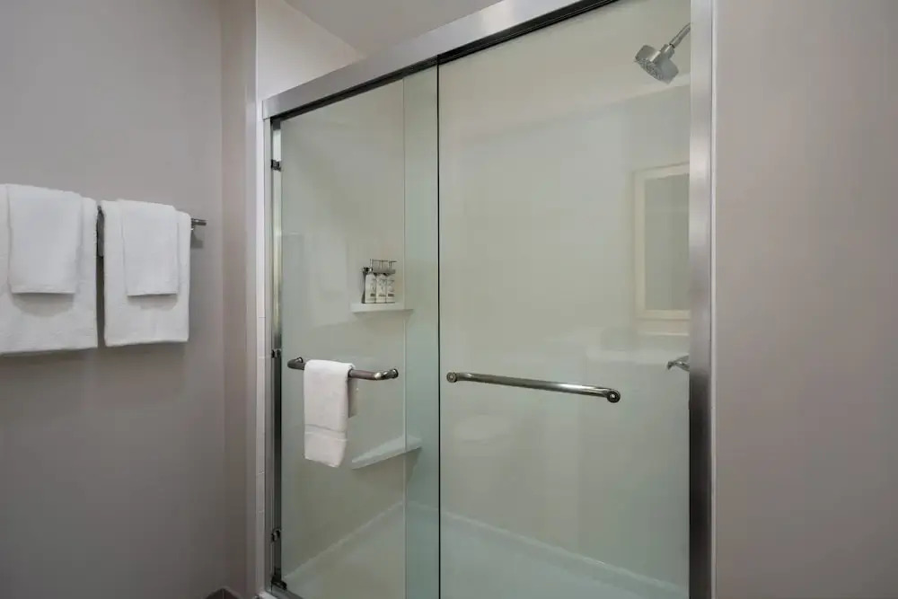 Holiday Inn Express & Suites Muskegon - Grand Haven by IHG