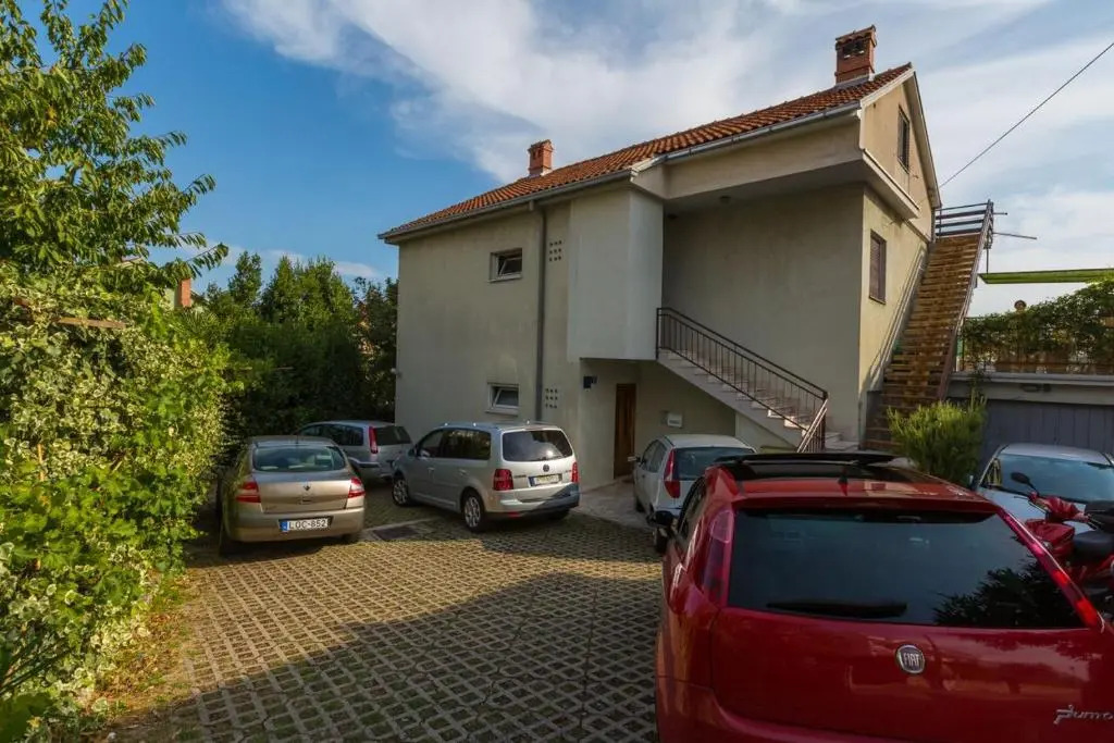 Ana Apartment