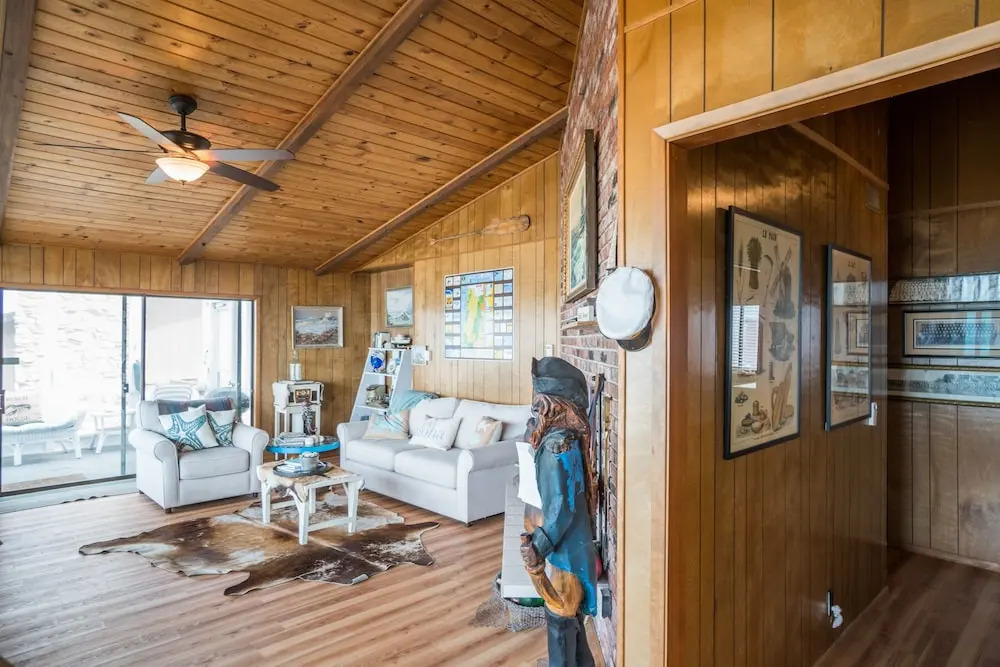 Neptune Hideaway 3 Bedrooms 1.5 Bathroom Home