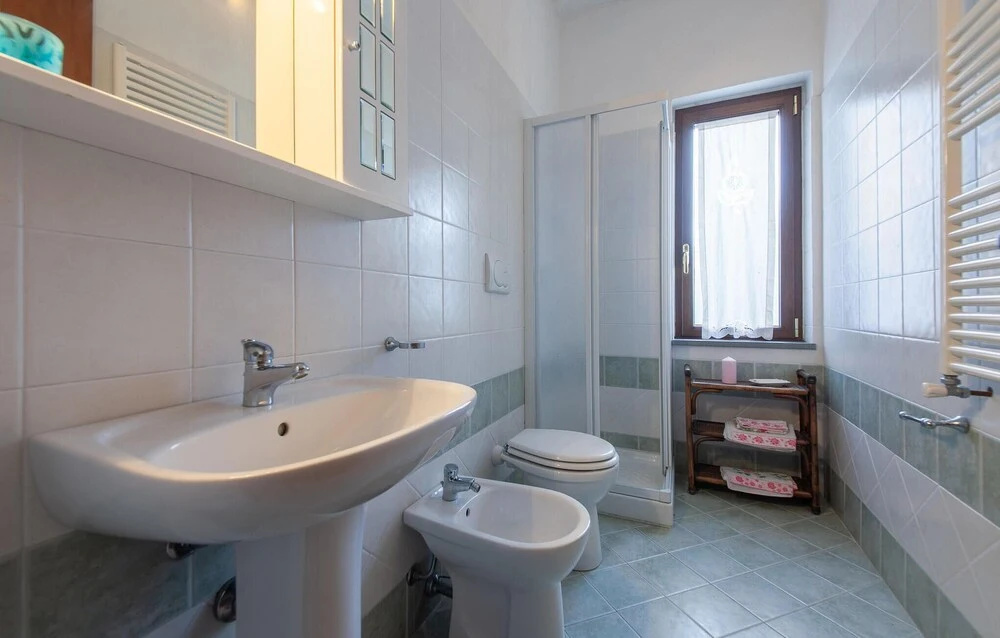 Beautiful Apartment in Pieve di Santa Luce With 1 Bedrooms, Wifi and Outdoor Swimming Pool