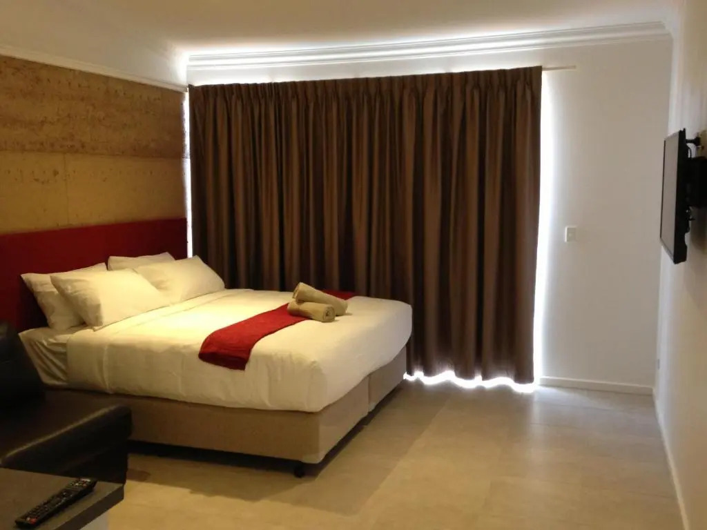 Crossroads Ecomotel